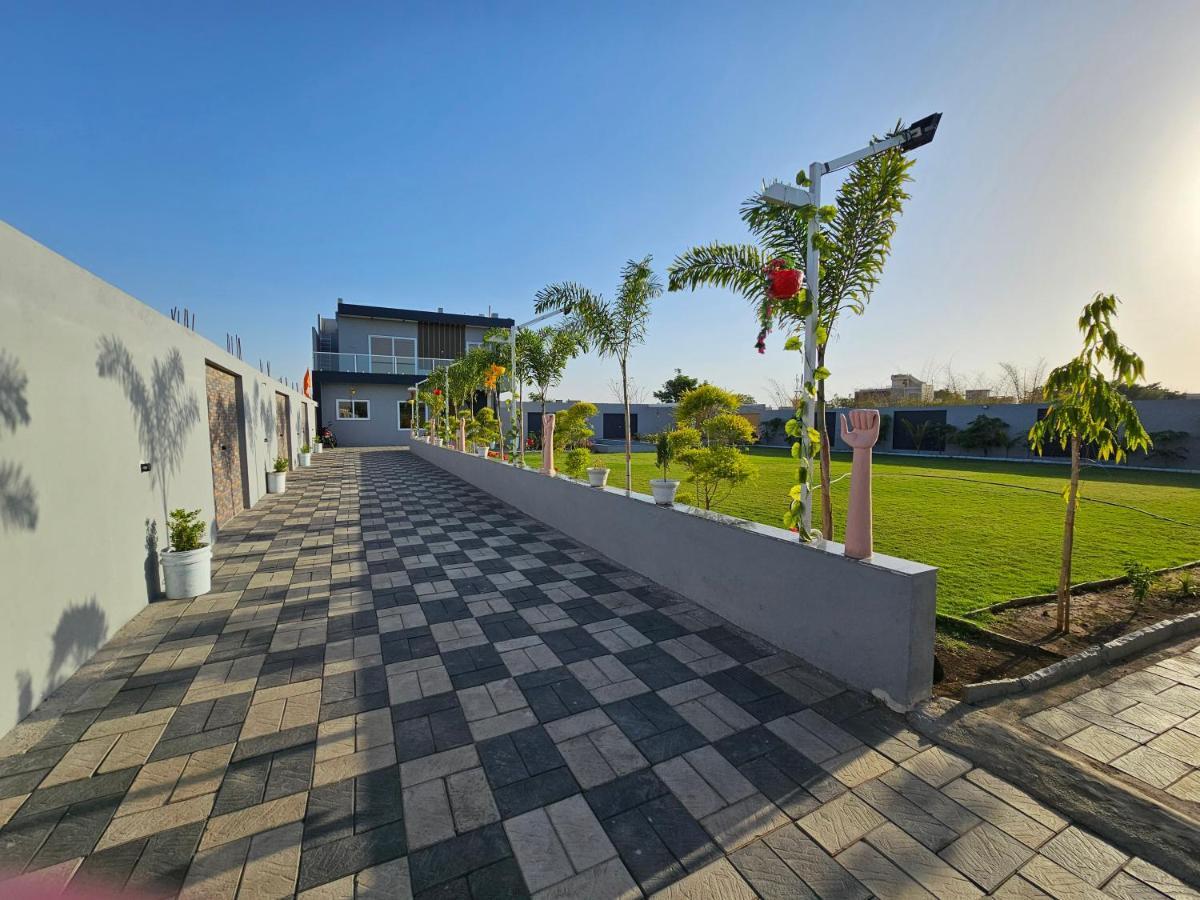 Shree Ambe Farmhouse Vila Ujjain Exterior foto
