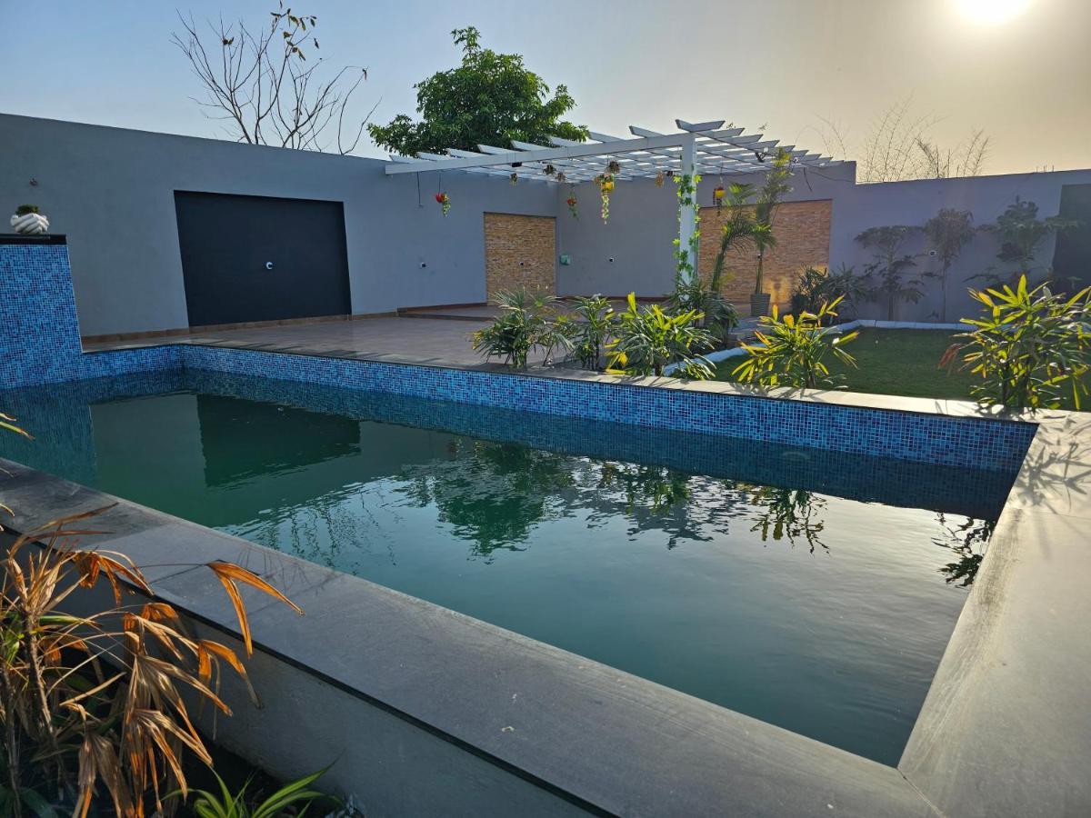 Shree Ambe Farmhouse Vila Ujjain Exterior foto