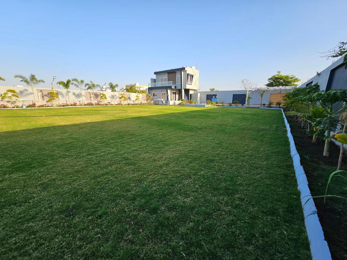 Shree Ambe Farmhouse Vila Ujjain Exterior foto